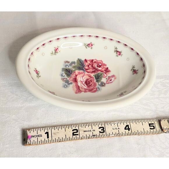 Andre Richard "Country Classic Rose" Ceramic Floral Pattern Oval Soap Dish - Picture 4 of 4